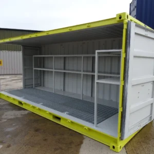 Container da 20 piedi convertiti in depositi con bacino di contenimento